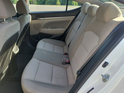Used 2019 Hyundai Elantra SEL FWD image 16