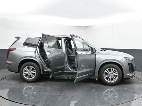 New 2025 Cadillac XT6 Luxury image 53