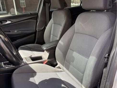 Used 2018 Chevrolet Cruze LT w/ LT Fleet Convenience Package image 13