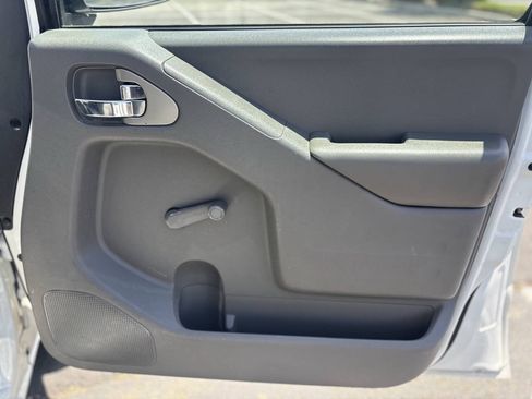 Used 2019 Nissan Frontier S RWD image 21