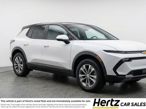 Used 2025 Chevrolet Equinox LT image 1