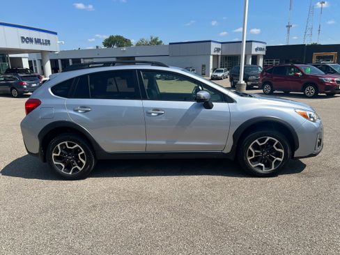 Used 2017 Subaru Crosstrek 2.0i Limited w/ Popular Package #2 AWD/4WD image 8