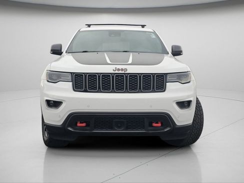 Used 2020 Jeep Grand Cherokee Trailhawk w/ Trailhawk Luxury Group image 3