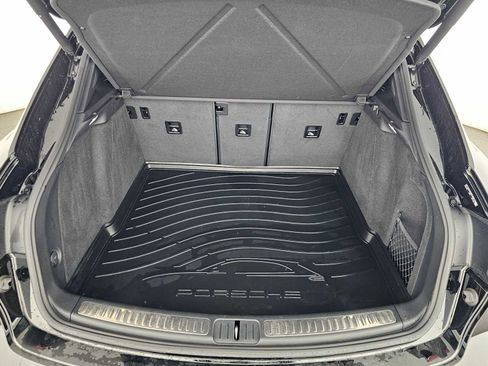 Used 2024 Porsche Macan S AWD/4WD image 14