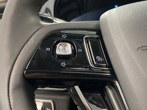 New 2025 Lincoln Corsair Reserve w/ Equipment Group 202A image 41