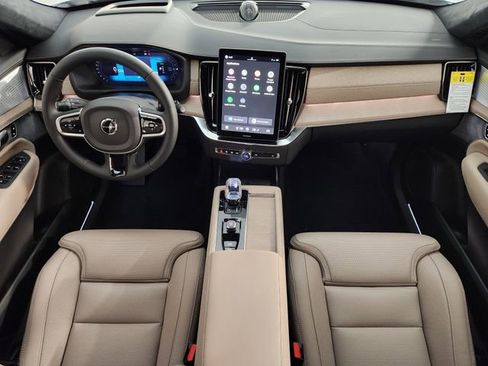 New 2026 Volvo XC90 T8 Ultra w/ Lounge Package image 4