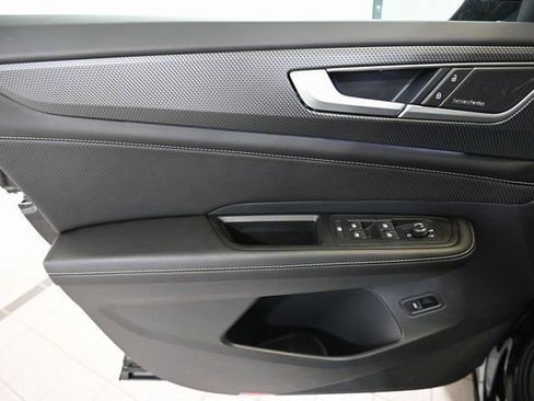 New 2026 Volkswagen Atlas Cross Sport SEL Premium R-Line AWD/4WD image 23