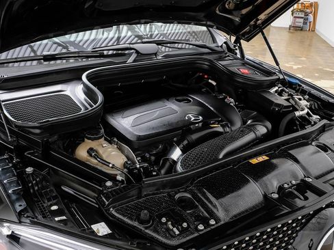 Used 2020 Mercedes-Benz GLE 350 w/ AMG Line Exterior image 46