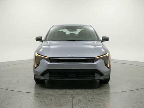 Used 2025 Kia K4 FWD image 2