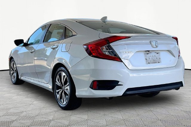 Used 2016 Honda Civic EX-T image 4
