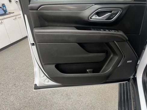 Used 2024 GMC Yukon XL AT4 w/ AT4 Premium Package image 18