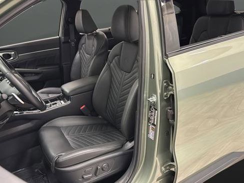 Used 2024 Kia Sorento SX Prestige image 9
