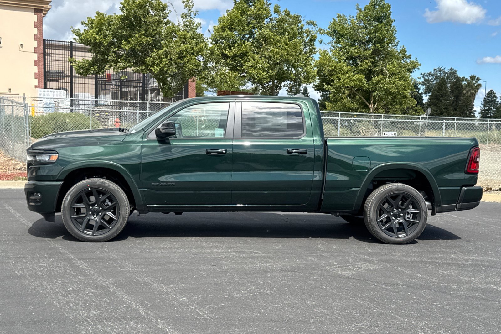New 2026 RAM 1500 Laramie w/ Night Edition AWD/4WD image 6