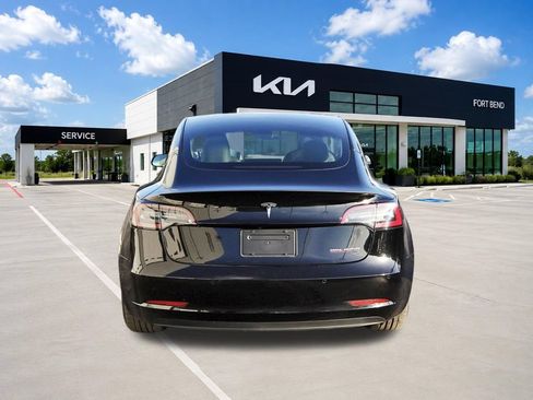 Used 2022 Tesla Model 3 Performance AWD/4WD image 5