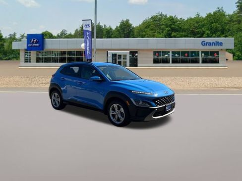 Used 2022 Hyundai Kona SEL w/ Cargo Package AWD/4WD image 4