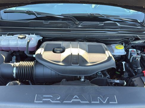 Certified 2025 RAM 1500 Lone Star image 34