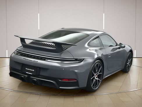 Certified 2026 Porsche 911 Carrera GTS RWD image 28