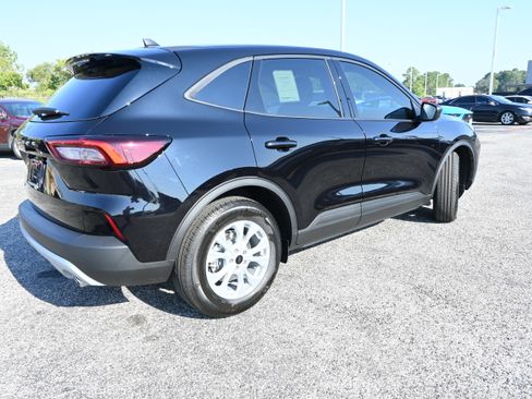 New 2026 Ford Escape Active image 2