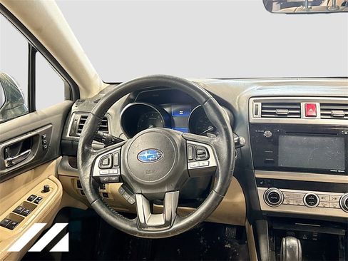 Used 2017 Subaru Outback 2.5i Limited image 22