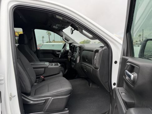 Used 2020 Chevrolet Silverado 1500 Custom Trail Boss w/ Custom Convenience Package image 26