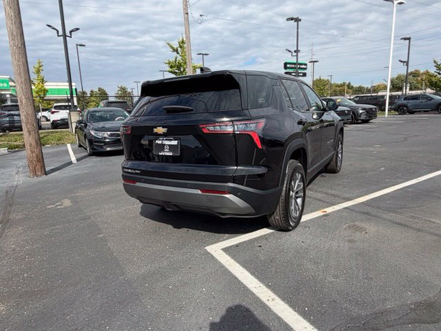 Used 2026 Chevrolet Equinox LT AWD/4WD image 8