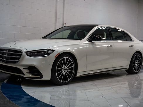Used 2022 Mercedes-Benz S 500 4MATIC image 4