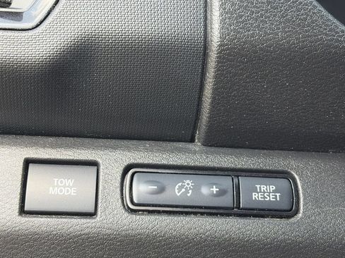 Used 2024 Nissan Frontier PRO-4X w/ Pro Convenience Package AWD/4WD image 15