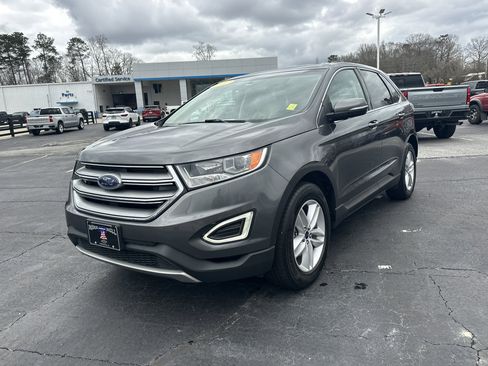 Used 2017 Ford Edge SEL w/ Equipment Group 201A image 4