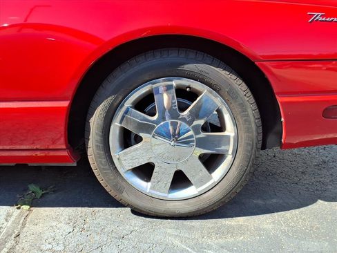 Used 2002 Ford Thunderbird Deluxe image 5
