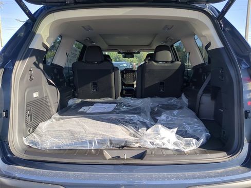 New 2025 Subaru Ascent Bronze Edition image 9