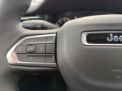 New 2026 Jeep Compass Limited image 18