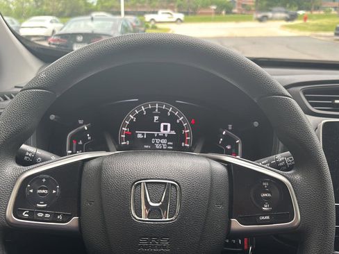 Used 2018 Honda CR-V LX image 7
