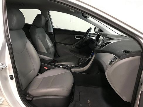 Used 2016 Hyundai Elantra Limited FWD image 14