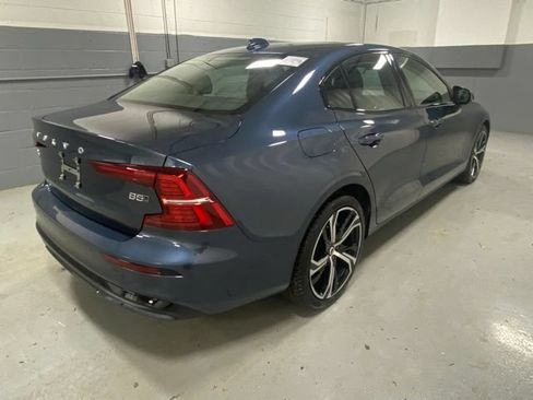 Used 2025 Volvo S60 B5 Core AWD/4WD image 4