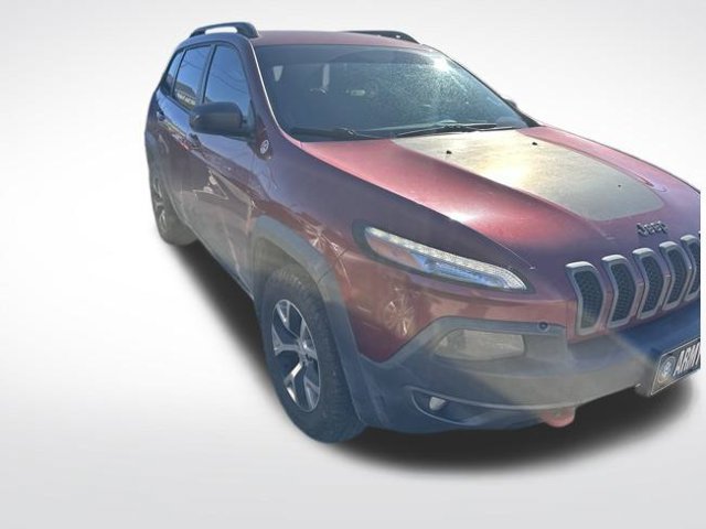 Used 2014 Jeep Cherokee Trailhawk w/ Leather Interior Group AWD/4WD image 8