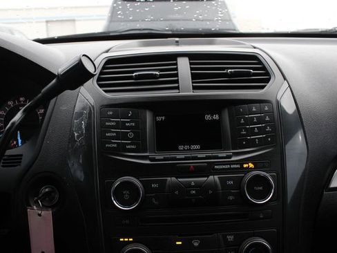 Used 2017 Ford Explorer 4WD Police Interceptor image 16