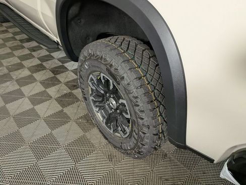 New 2026 Chevrolet Silverado 1500 ZR2 AWD/4WD image 12
