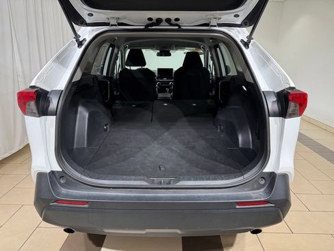 Certified 2025 Toyota RAV4 LE AWD/4WD image 12