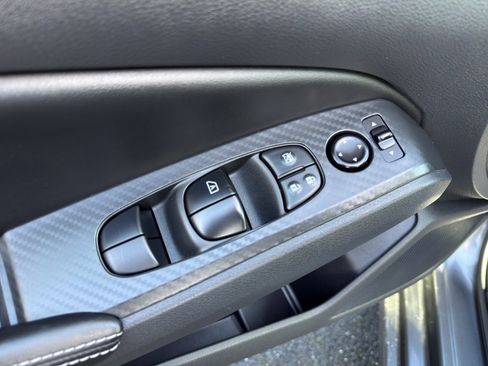 Used 2024 Nissan Altima 2.5 SV image 11