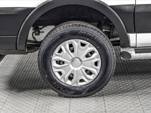 Used 2024 Ford Transit 250 Low Roof w/ Exterior Upgrade Package RWD image 29