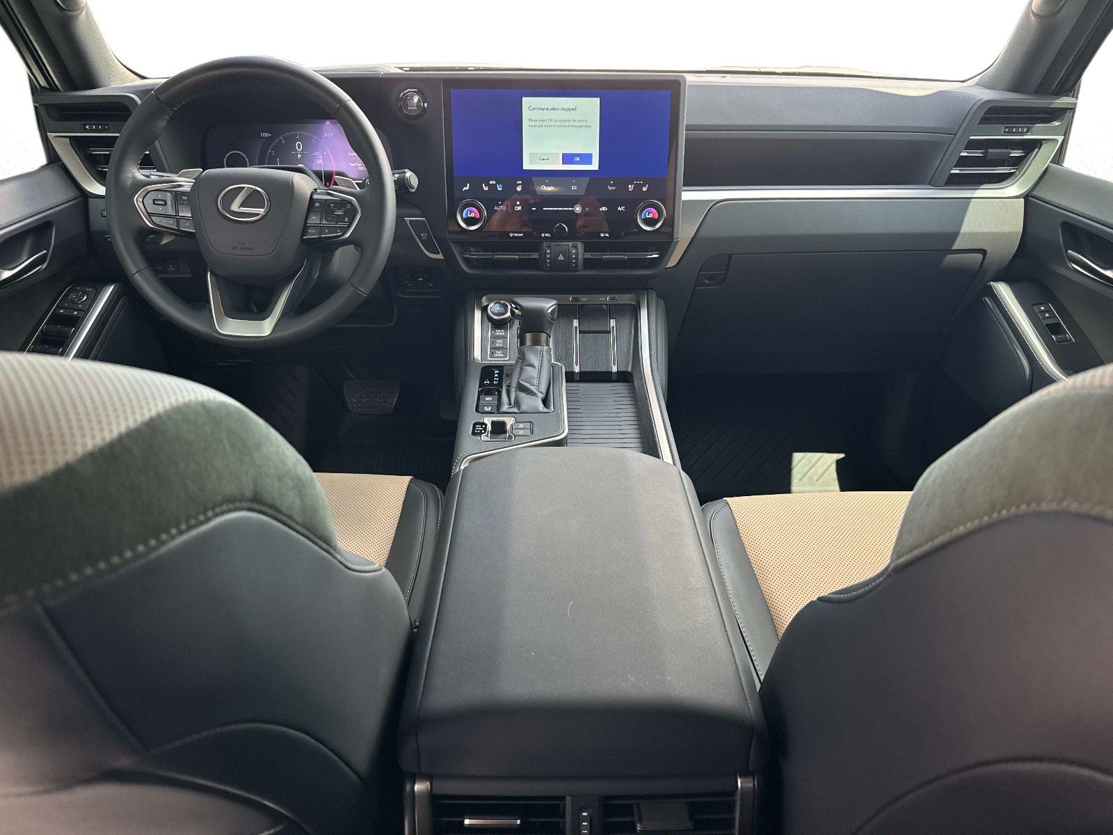 Used 2025 Lexus GX 550 w/ Accessory Package (CT) AWD/4WD image 16