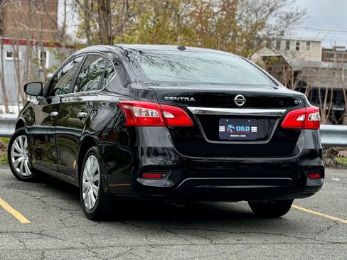 Used 2017 Nissan Sentra SV FWD image 3