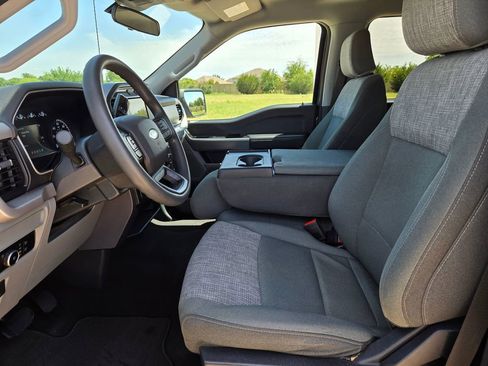 Used 2023 Ford F150 XLT AWD/4WD image 9