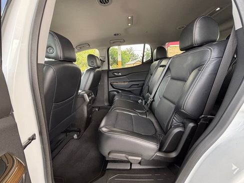 Used 2023 GMC Acadia SLE FWD image 47