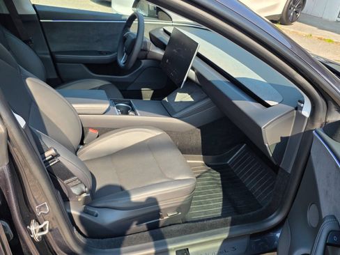 Used 2024 Tesla Model 3 Long Range AWD/4WD image 13