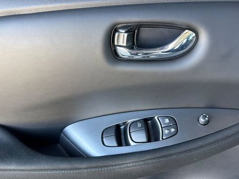 Used 2022 Nissan Leaf S FWD image 10
