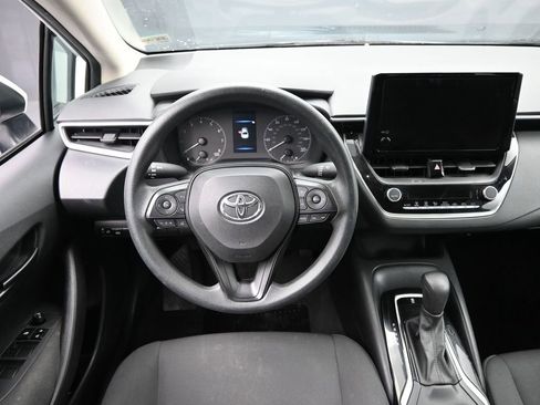 Used 2023 Toyota Corolla LE image 22