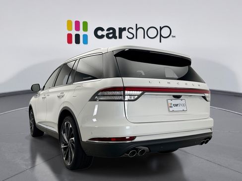Used 2023 Lincoln Aviator Reserve w/ Equipment Group 201A AWD/4WD image 3