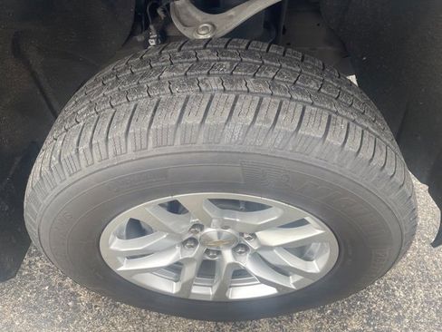 Used 2021 Chevrolet Silverado 1500 LT image 17