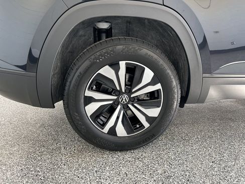New 2026 Volkswagen Atlas Cross Sport SE AWD/4WD image 41